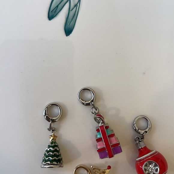 Fossil Christmas Pendants - Picture 6 of 7